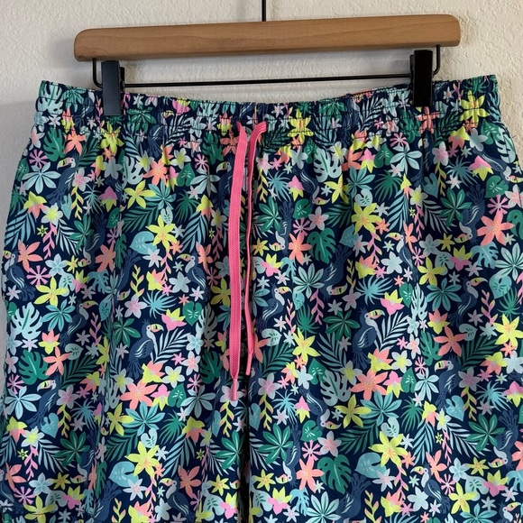 Chubbies The Bloomerangs Classic Floral Tropical Swim Trunks Shorts Size XL 5.5” - Picture 2 of 12